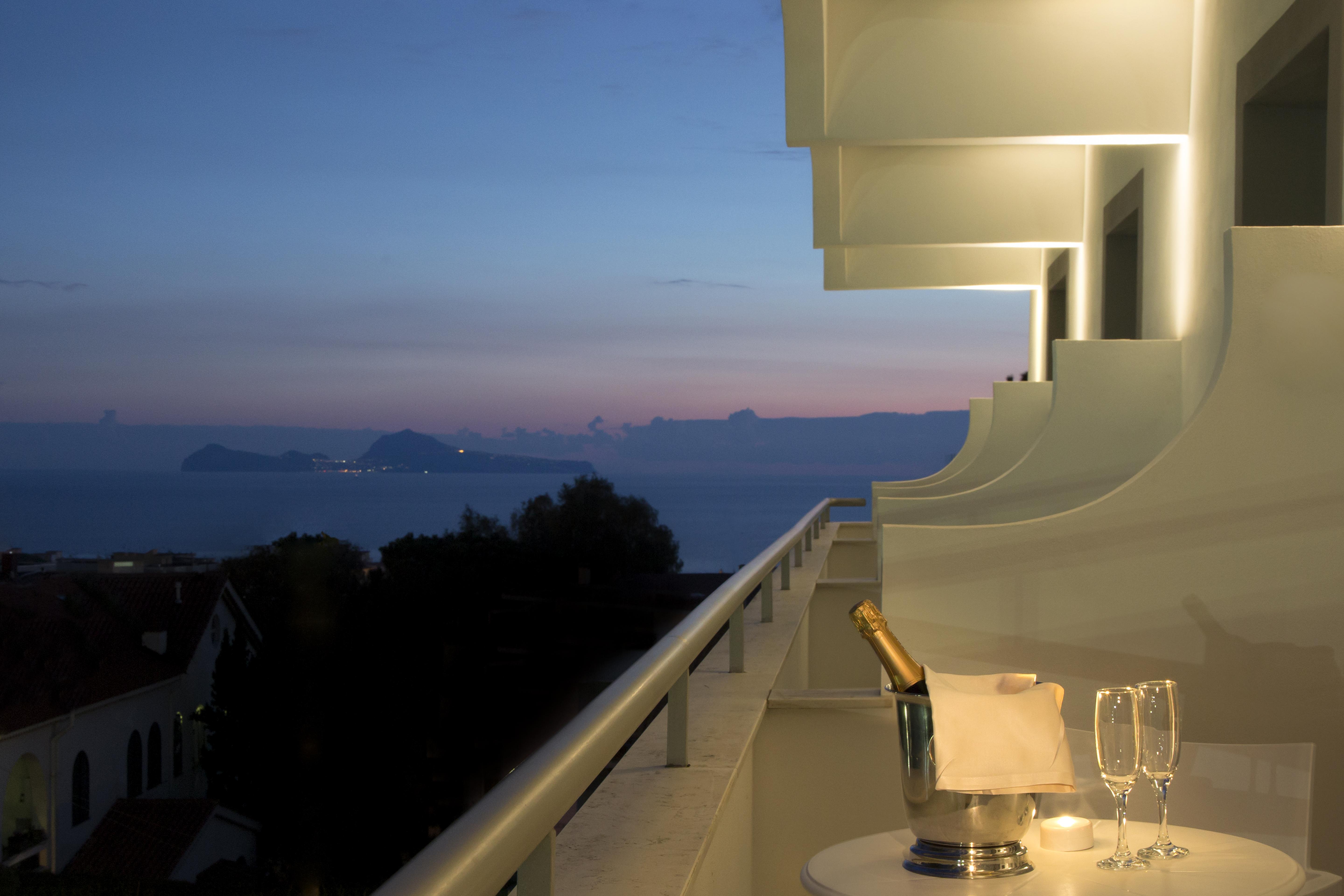 Hotel Marad Torre del Greco Esterno foto