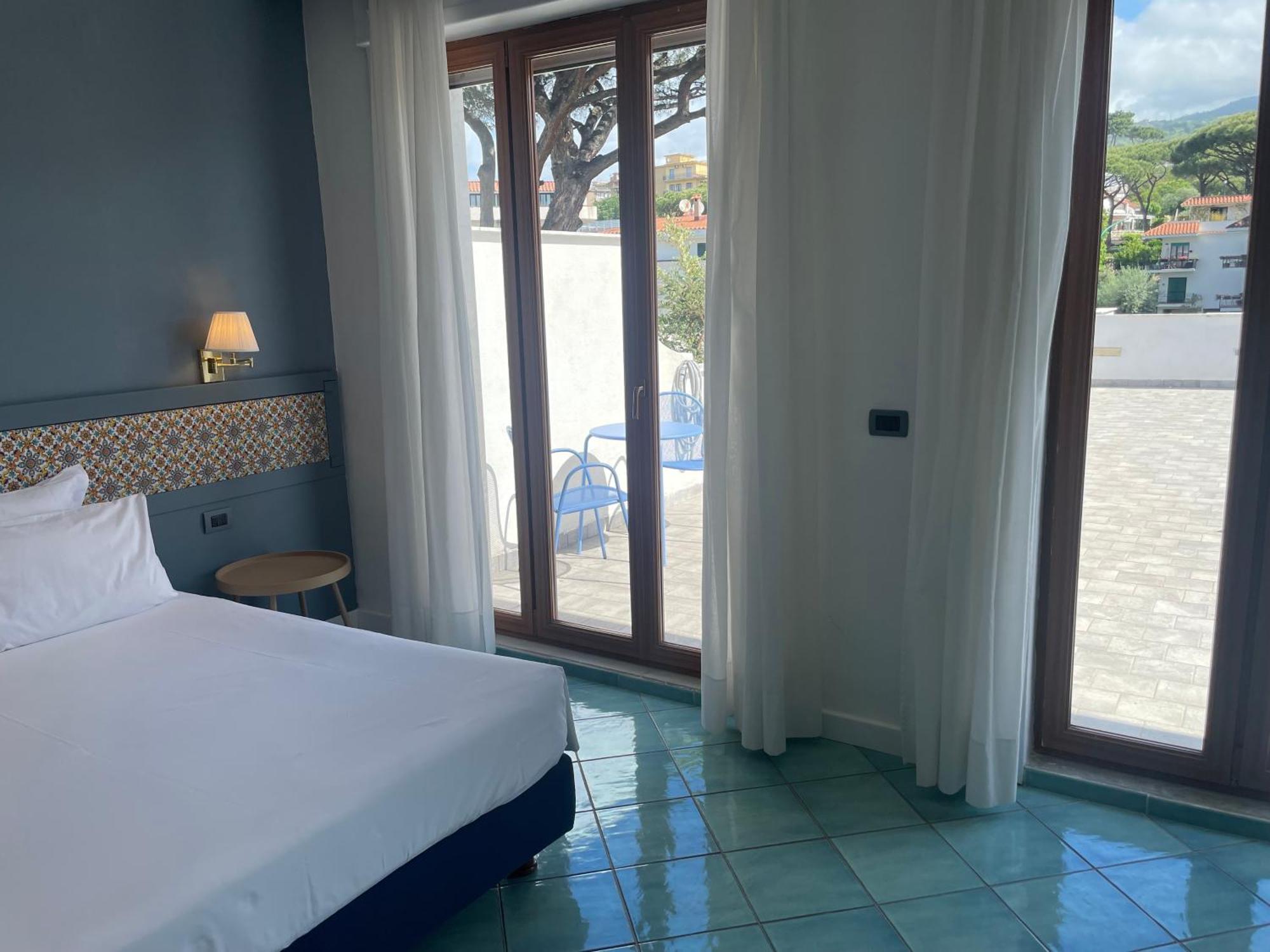 Hotel Marad Torre del Greco Esterno foto